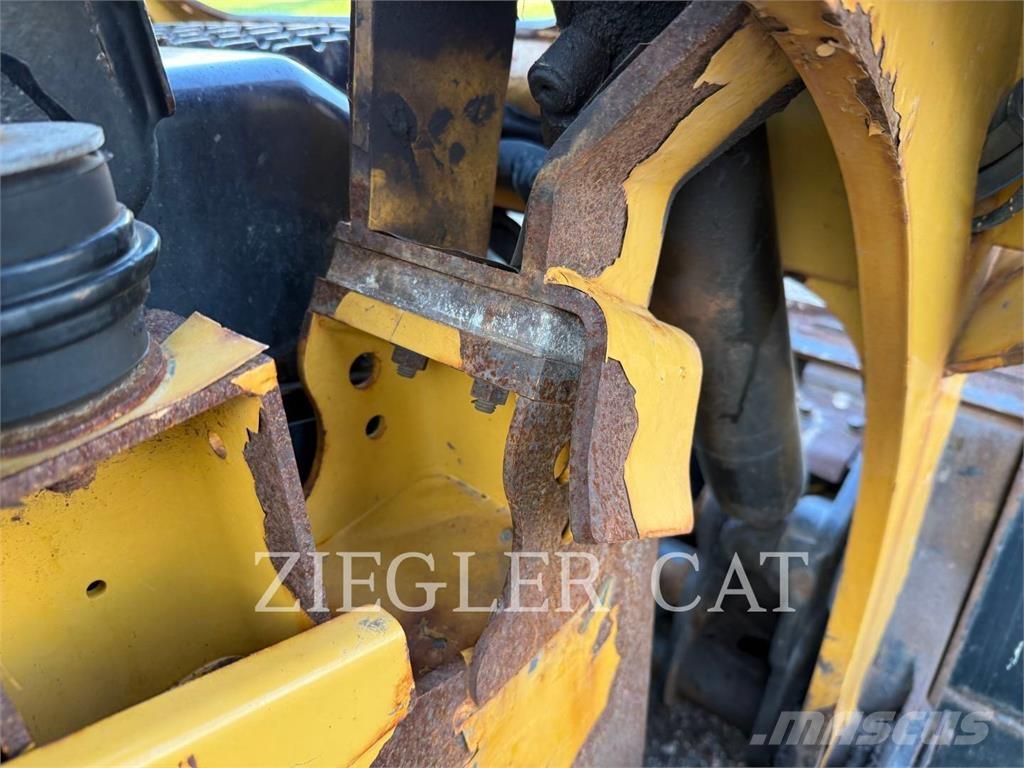 CAT 259D3 Încarcatoare cu excavator