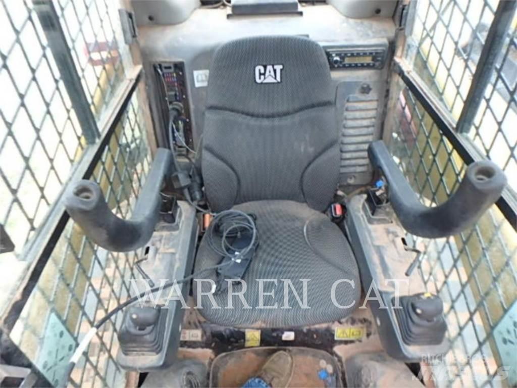 CAT 259D3 C3H2 Încarcatoare cu excavator