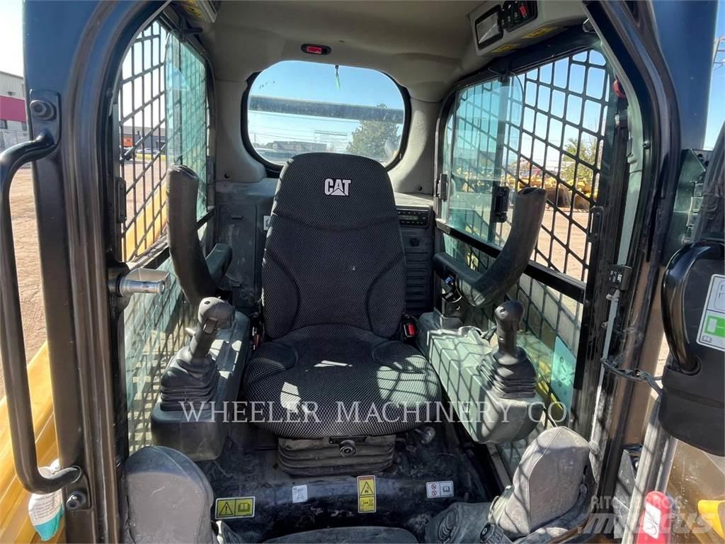 CAT 259D3 C3HF Încarcatoare cu excavator