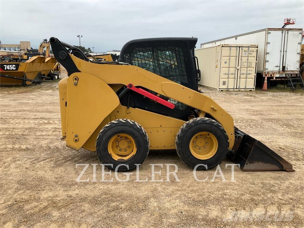 CAT 262C Mini incarcator