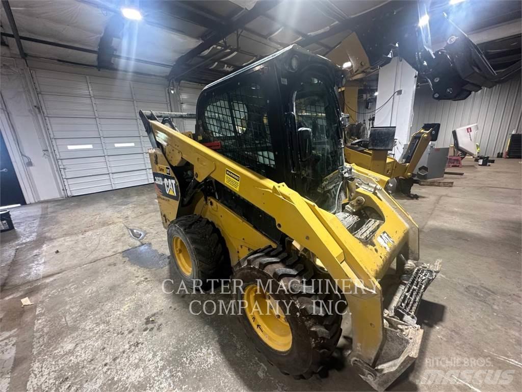CAT 262D Mini incarcator