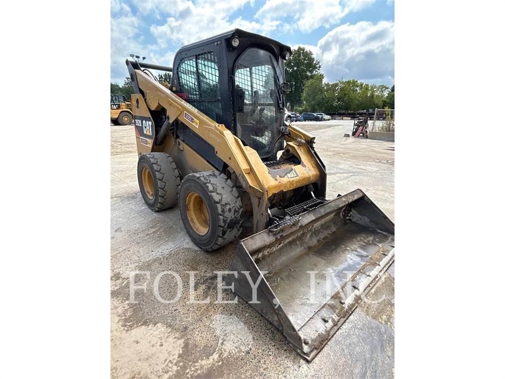CAT 262D Mini incarcator