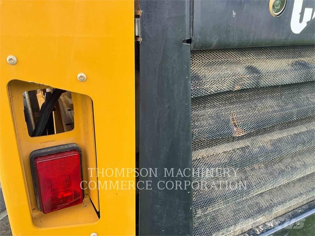 CAT 262D Mini incarcator