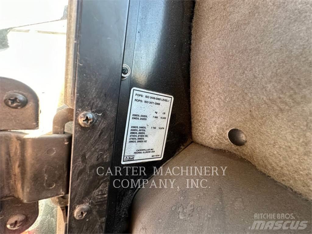 CAT 262D3 Mini incarcator