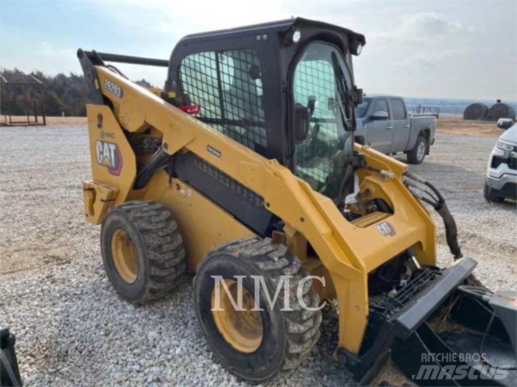 CAT 262D3 Mini incarcator