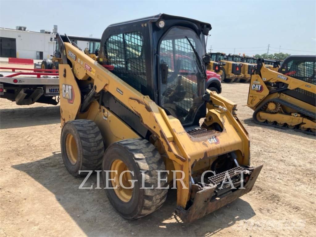 CAT 262D3 Mini incarcator