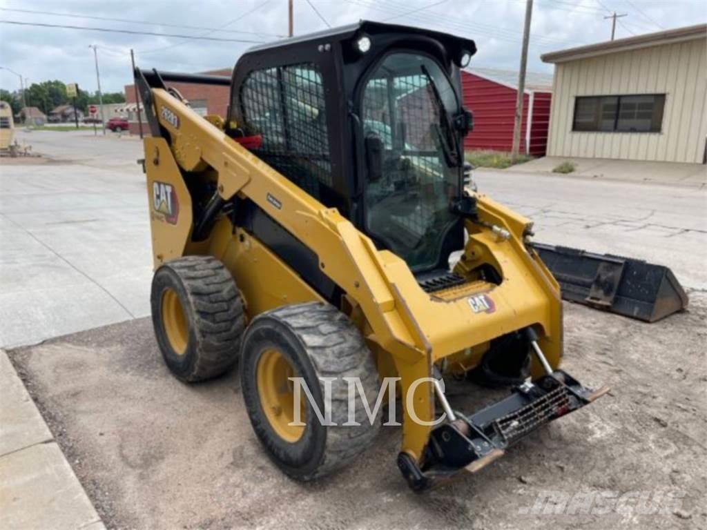 CAT 262D3 Mini incarcator