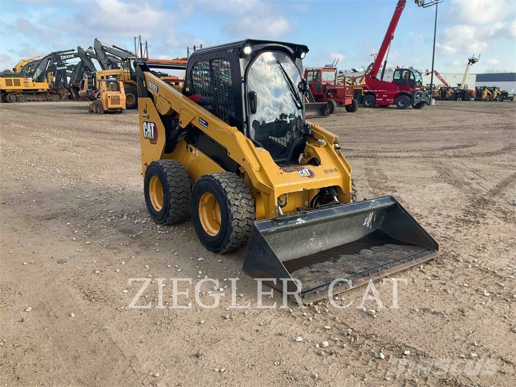 CAT 262D3 Mini incarcator