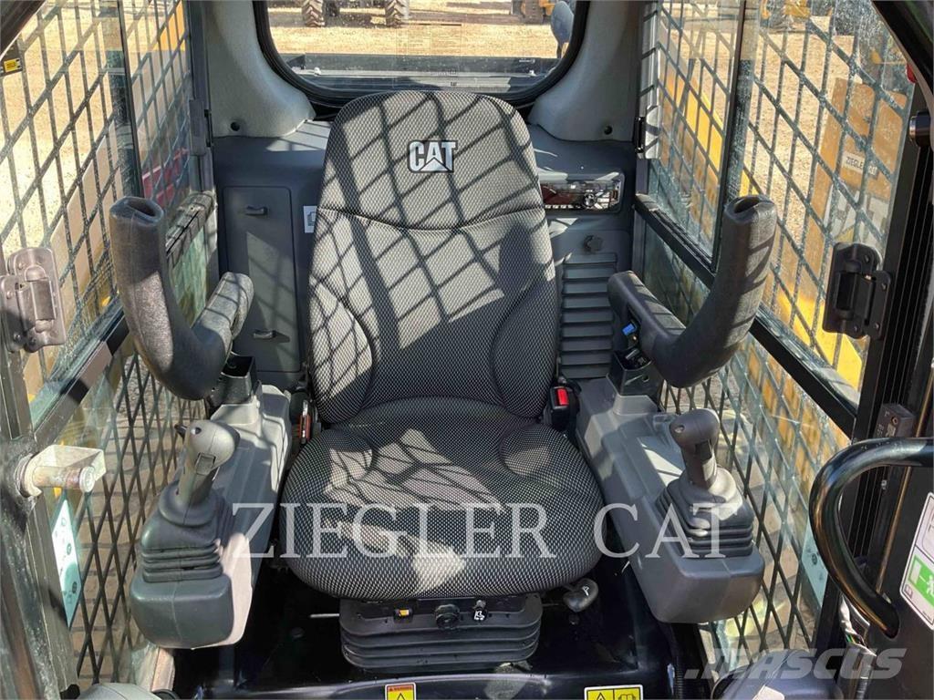 CAT 262D3 Mini incarcator