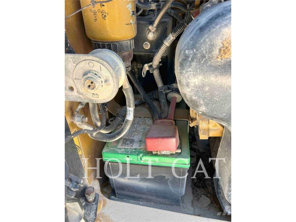 CAT 262D3 Mini incarcator