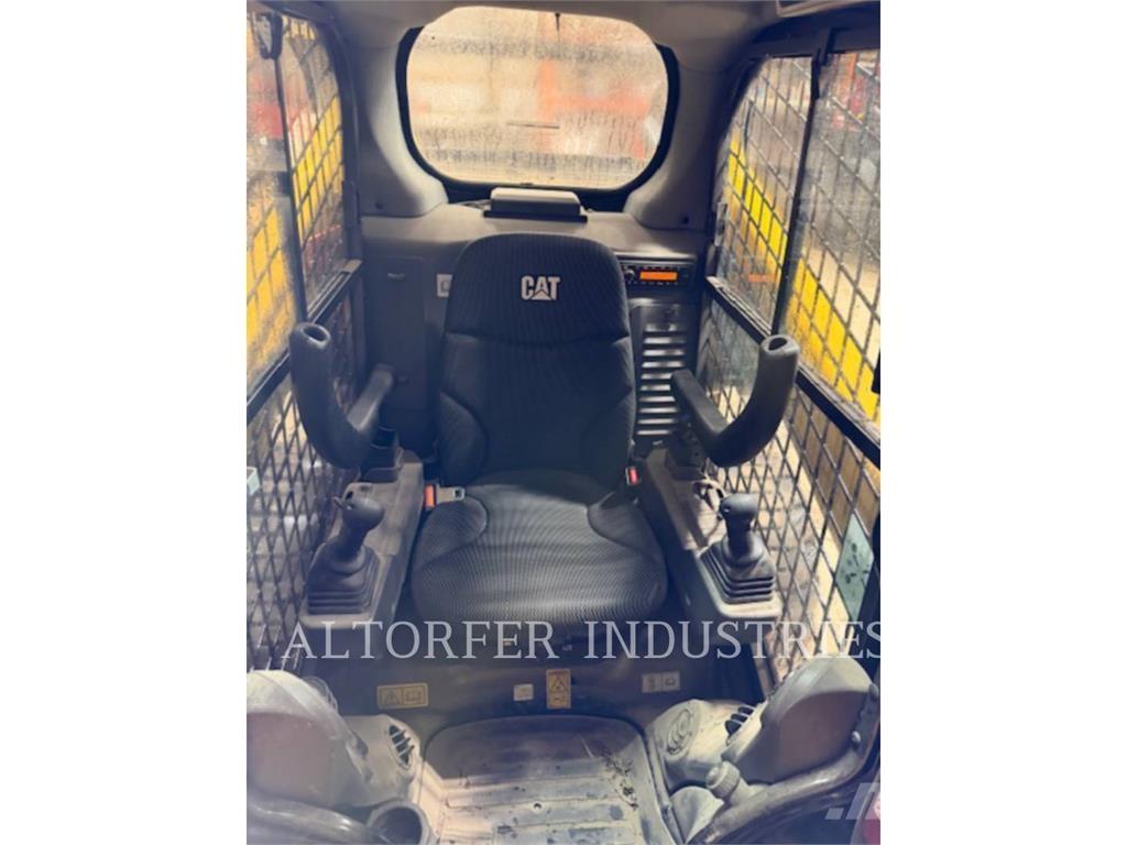 CAT 262D3 Mini incarcator