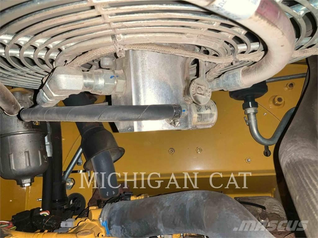 CAT 262D3 AHQR Mini incarcator