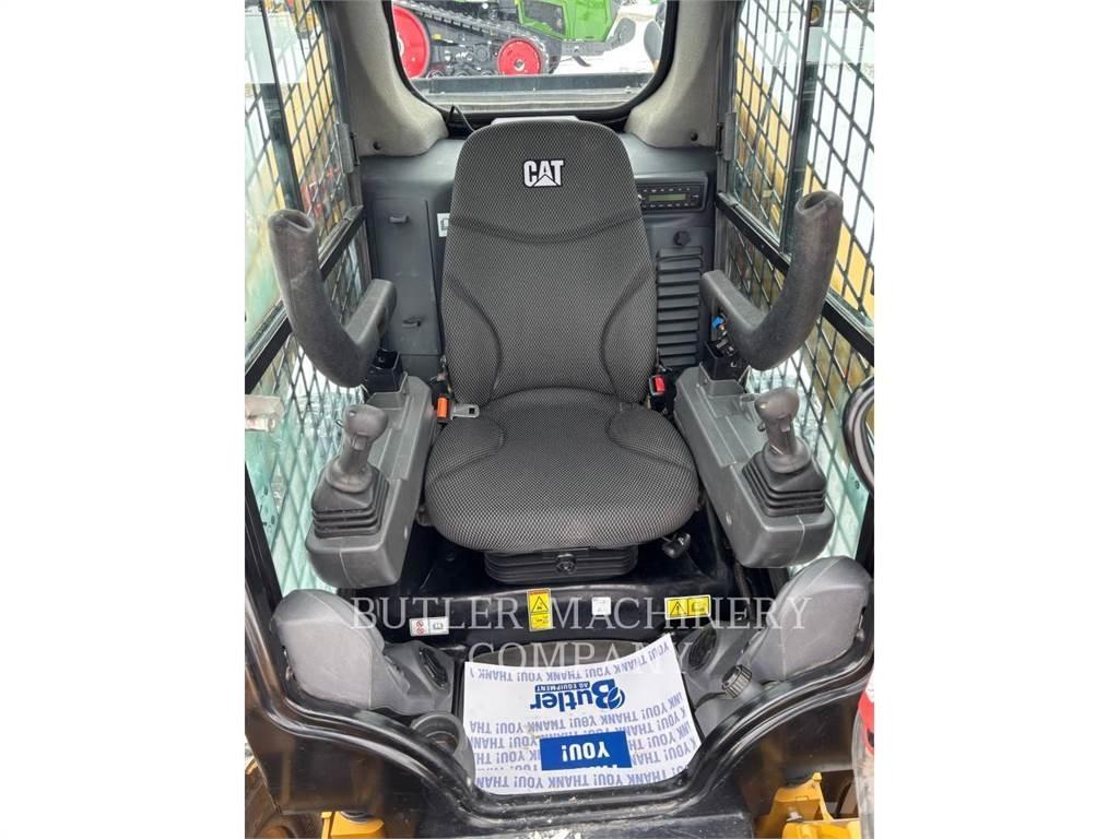 CAT 262D3 C3H3 Mini incarcator