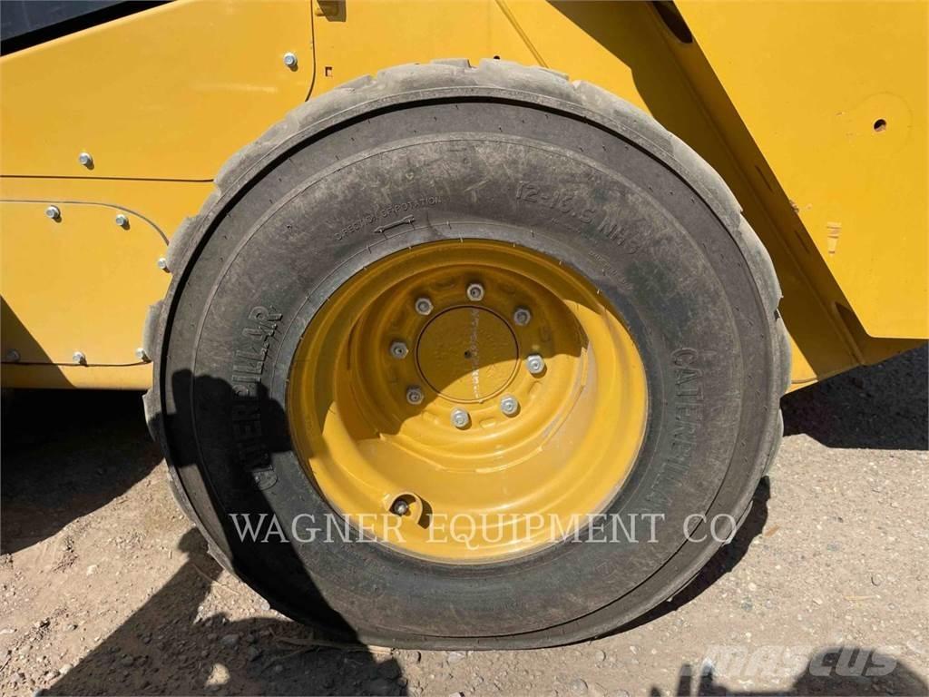 CAT 262D3 HF Mini incarcator