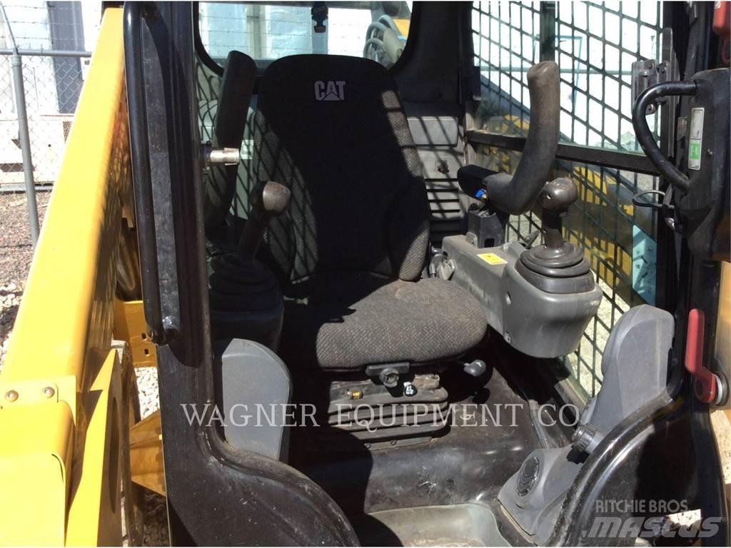 CAT 272D Mini incarcator
