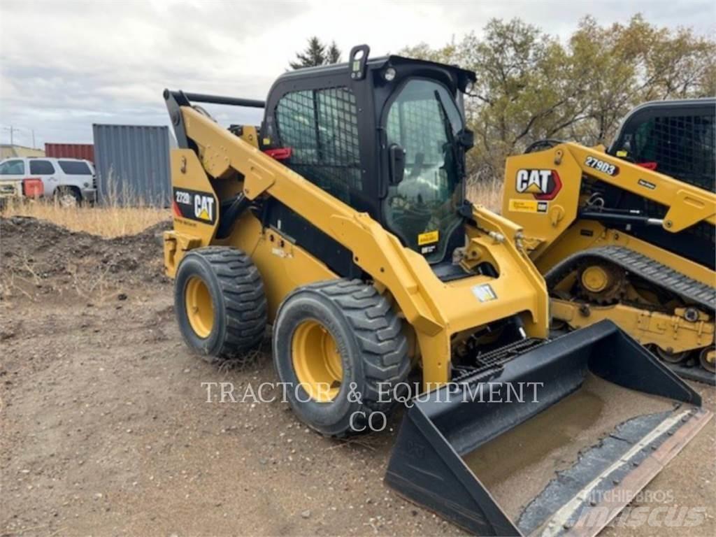 CAT 272D2 Mini incarcator