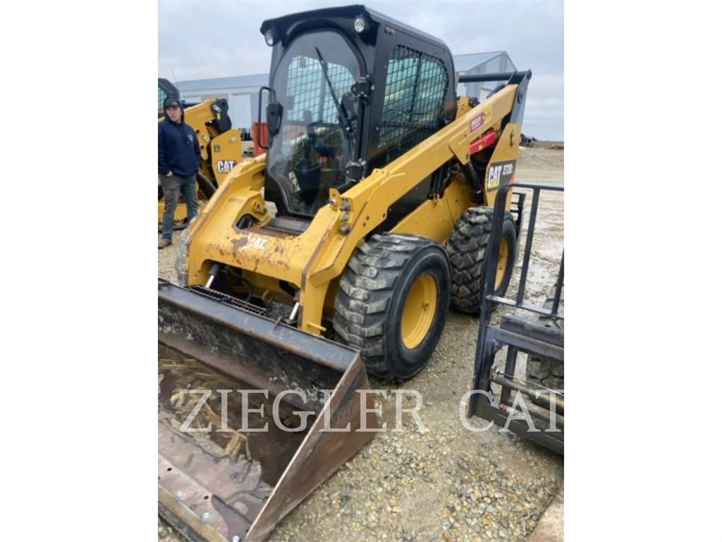 CAT 272D2 Mini incarcator