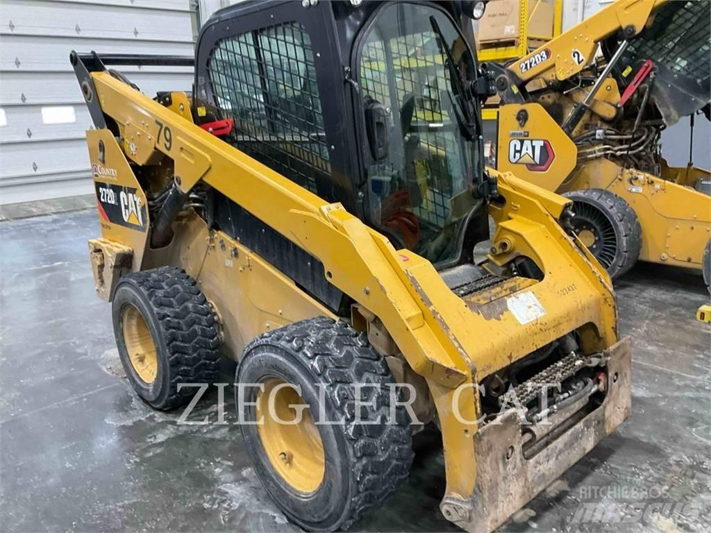 CAT 272D2 Mini incarcator