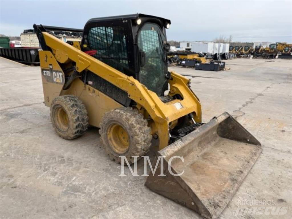 CAT 272D2 Mini incarcator