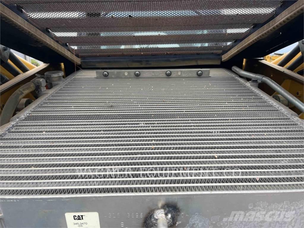 CAT 272D2 Mini incarcator