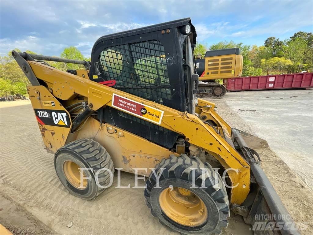 CAT 272D2 Mini incarcator