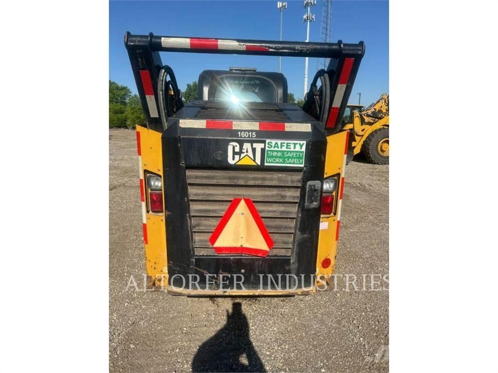 CAT 272D2 Mini incarcator
