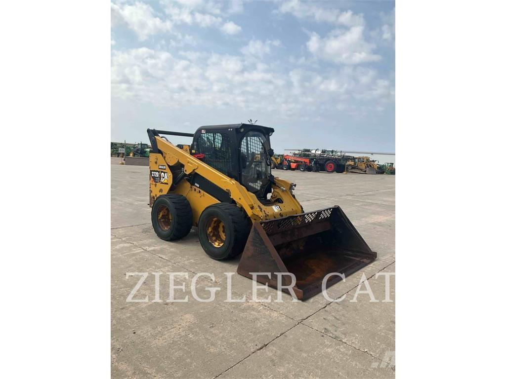 CAT 272D2 Mini incarcator