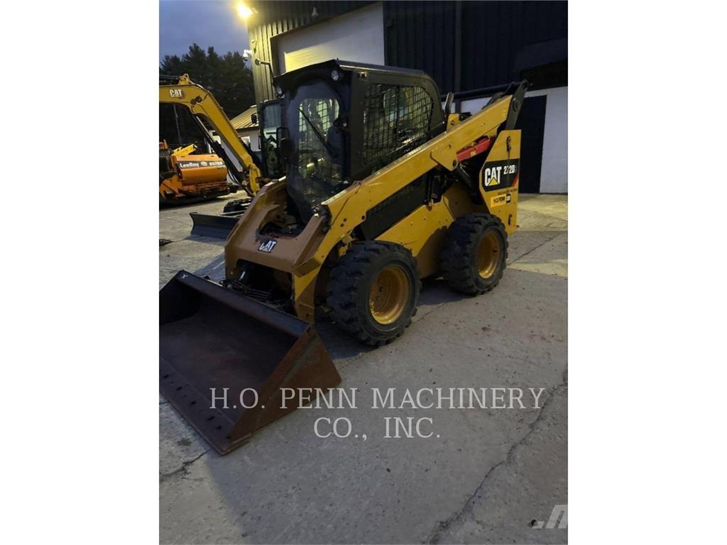 CAT 272D2 Mini incarcator