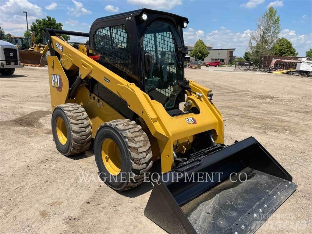 CAT 272D3 Mini incarcator