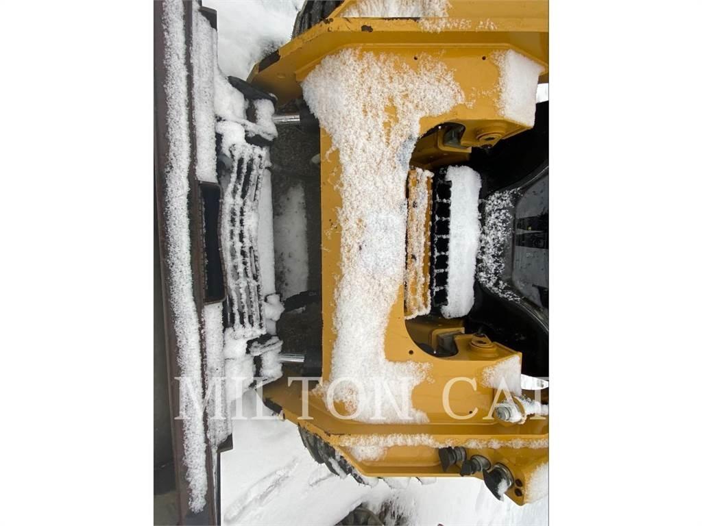 CAT 272D3 Mini incarcator