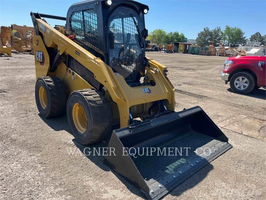 CAT 272D3 Mini incarcator