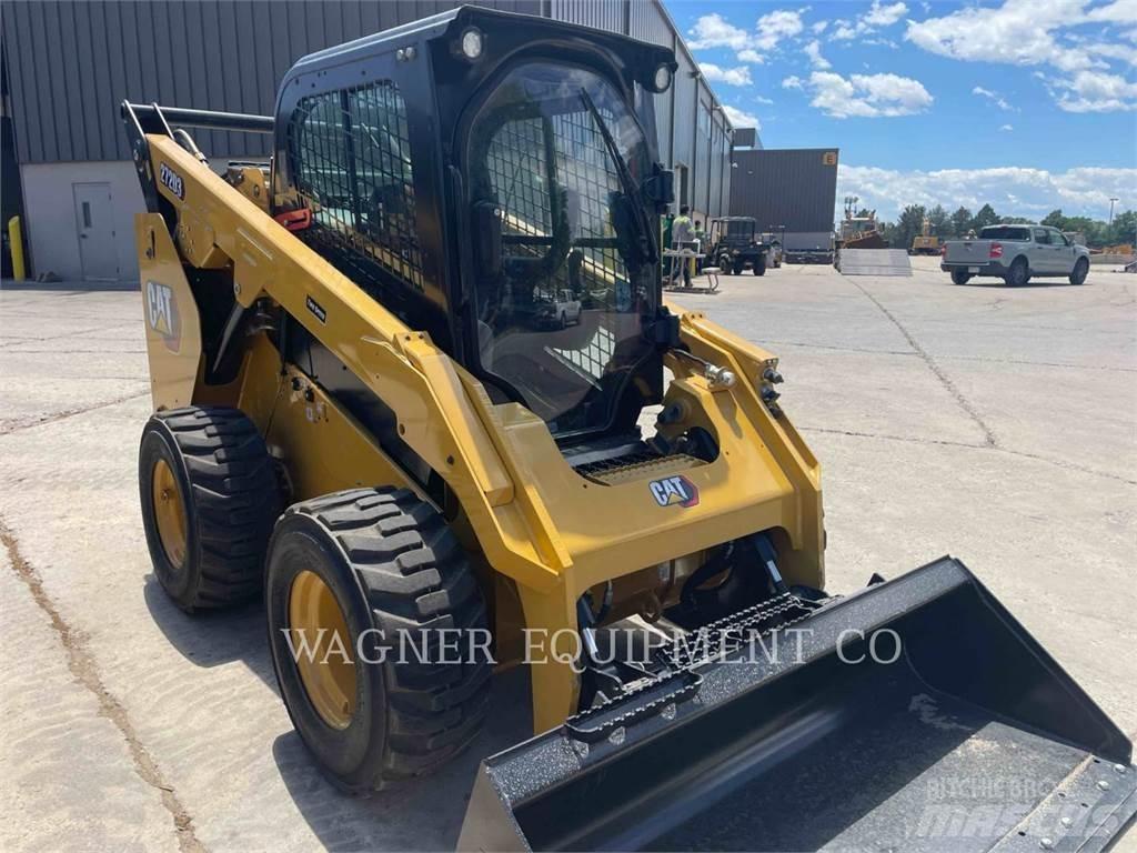 CAT 272D3 Mini incarcator