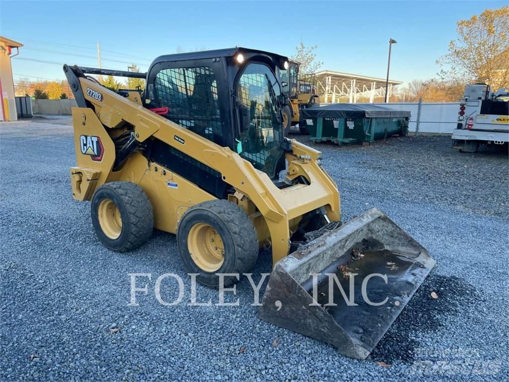 CAT 272D3 Mini incarcator