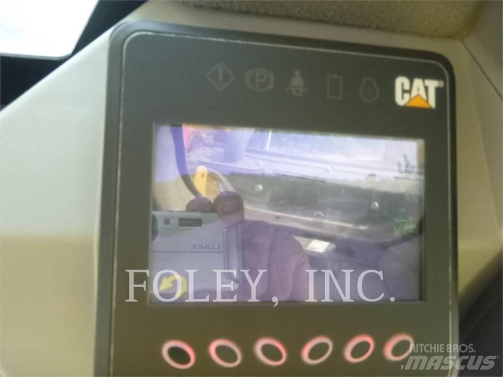 CAT 272D3 Mini incarcator