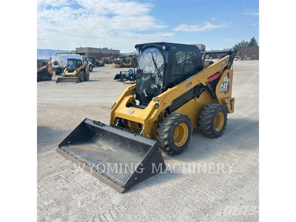 CAT 272D3 Mini incarcator