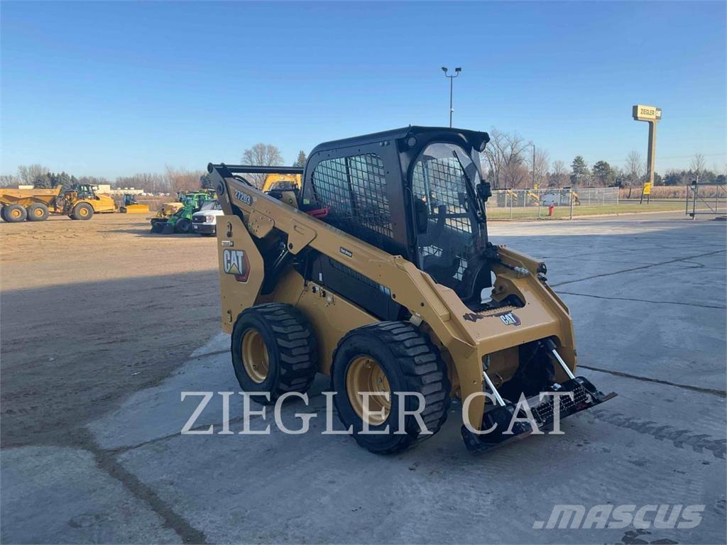 CAT 272D3 Mini incarcator