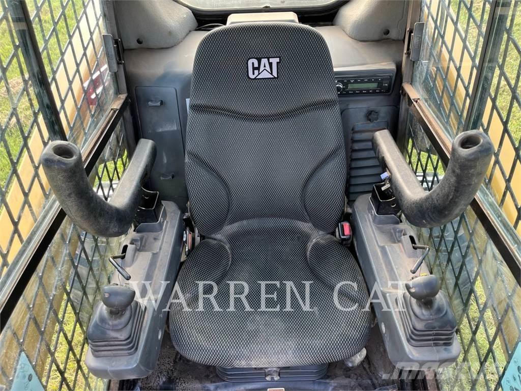 CAT 272D3 C3H3 Mini incarcator