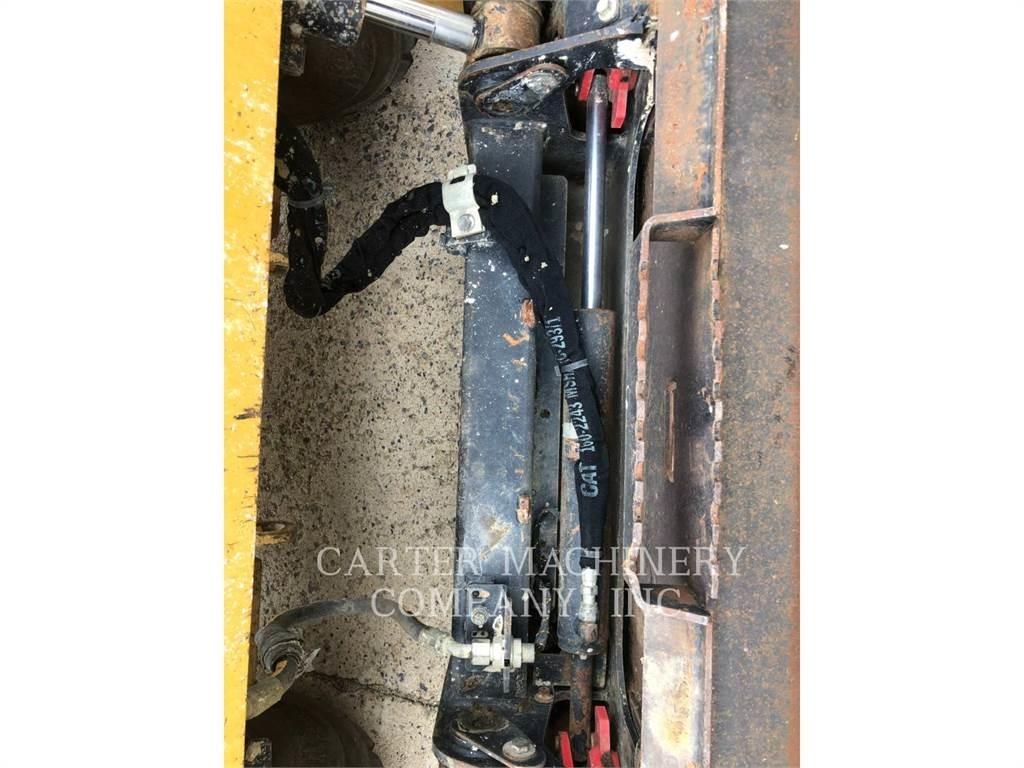 CAT 272D3XE Mini incarcator
