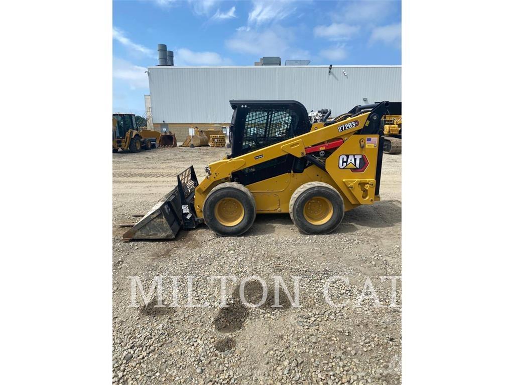 CAT 272D3XE Mini incarcator