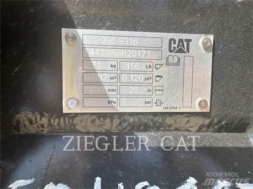 CAT 28 GP BUCKET Pistoane