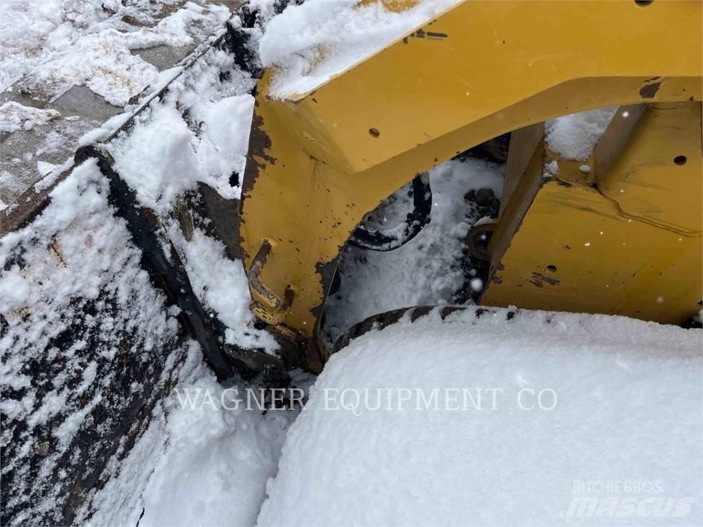 CAT 299D2 HF Încarcatoare cu excavator