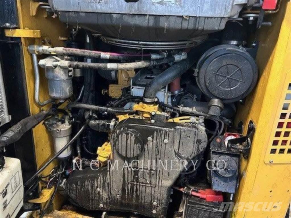 CAT 299D2 XHP Mini incarcator