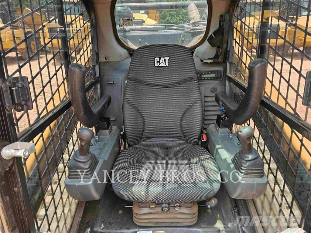 CAT 299D3 XE Mini incarcator