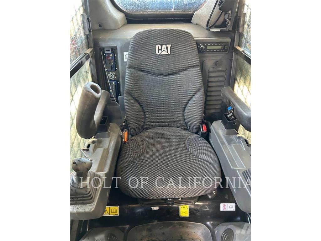 CAT 299D3XE Mini incarcator