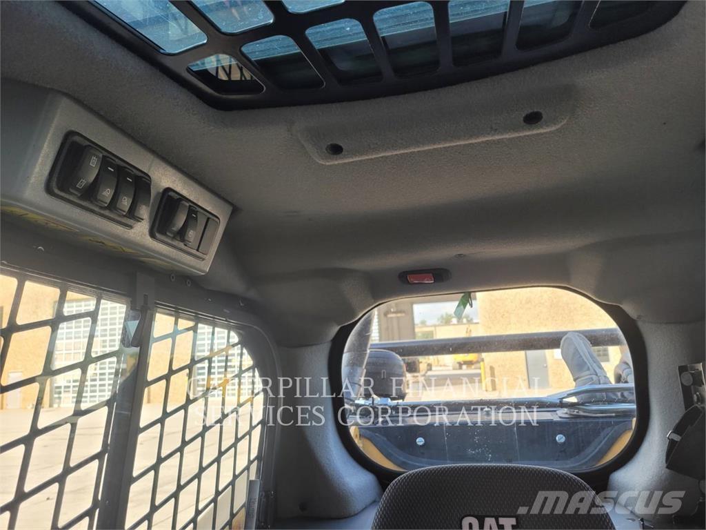 CAT 299D3XE Încarcatoare cu excavator