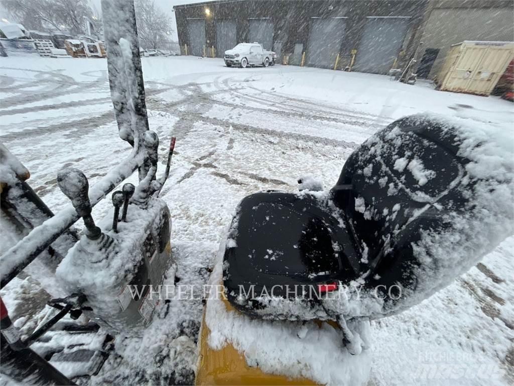 CAT 300.9D Excavatoare pe șenile
