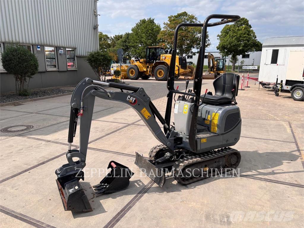 CAT 300.9D Excavatoare pe șenile
