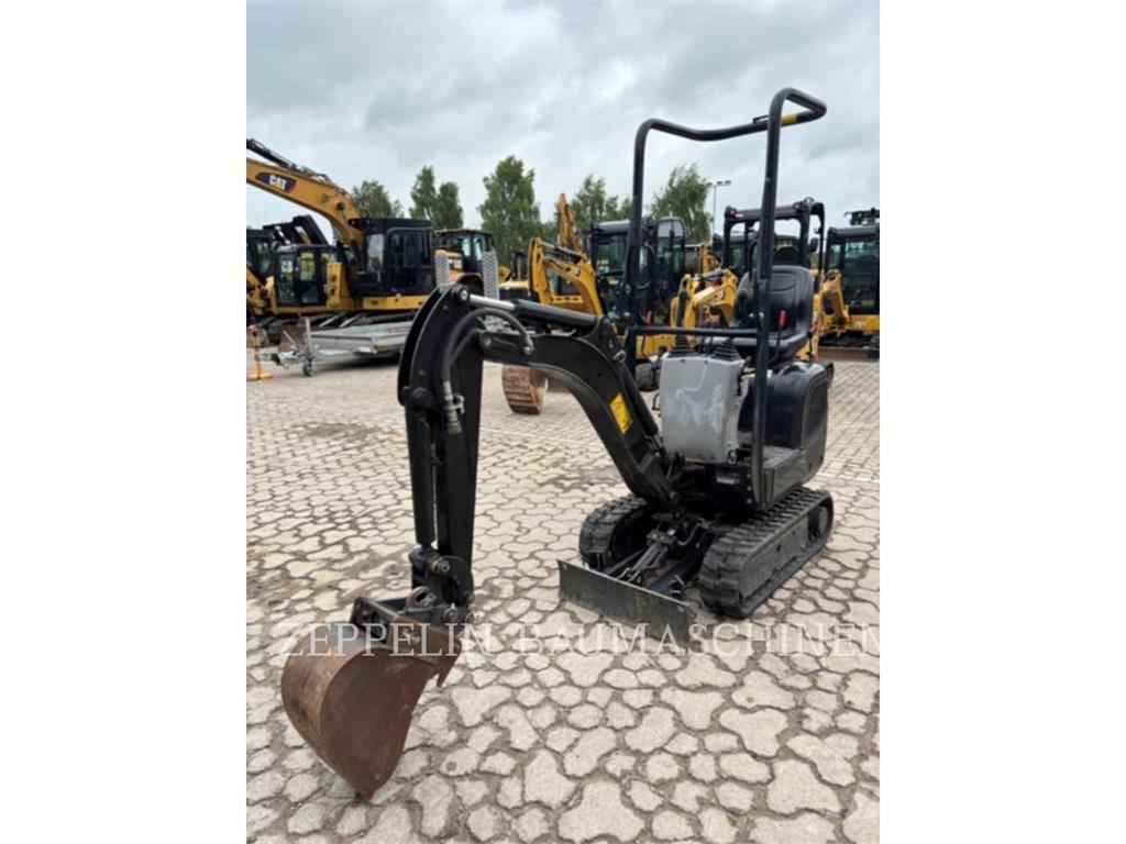 CAT 300.9D Excavatoare pe șenile
