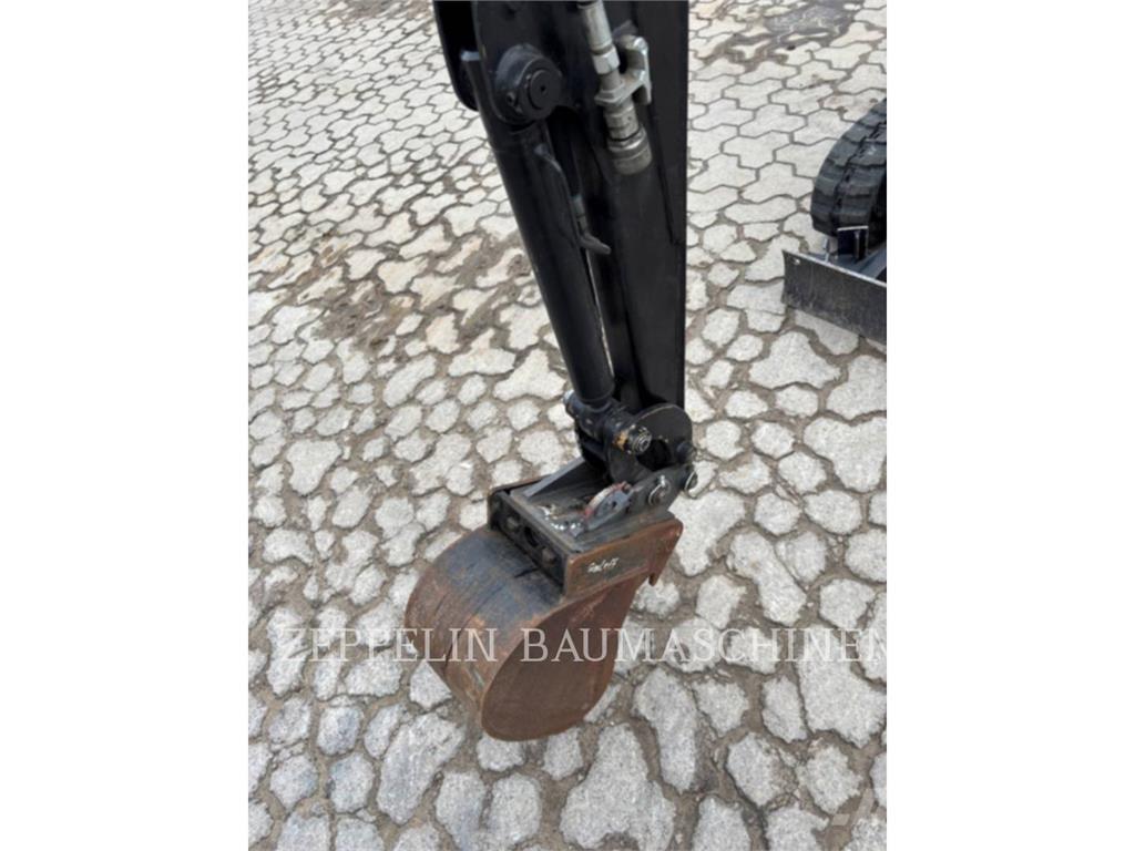 CAT 300.9D Excavatoare pe șenile
