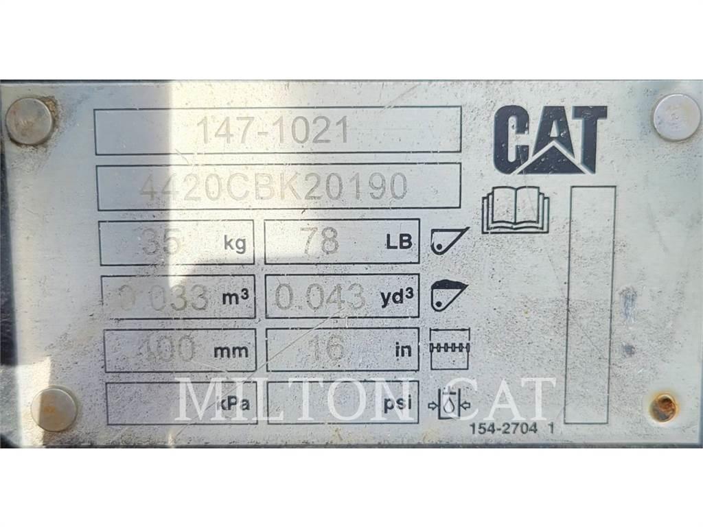 CAT 301 16 DIG BUCKET Pistoane